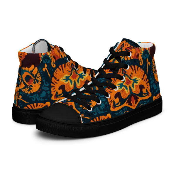 Tamāsuk Women’s high top canvas shoes